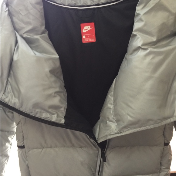 Jacket - Picture 1 of 5